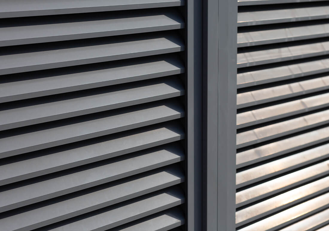 المنيوم-للوفر مصنع خالد خزعل للصناعات المعدينة زجاج والمنيوم